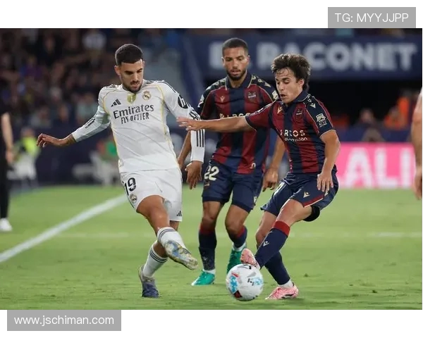 西甲联赛裁判与公正性：西甲联赛裁判的公正性与争议